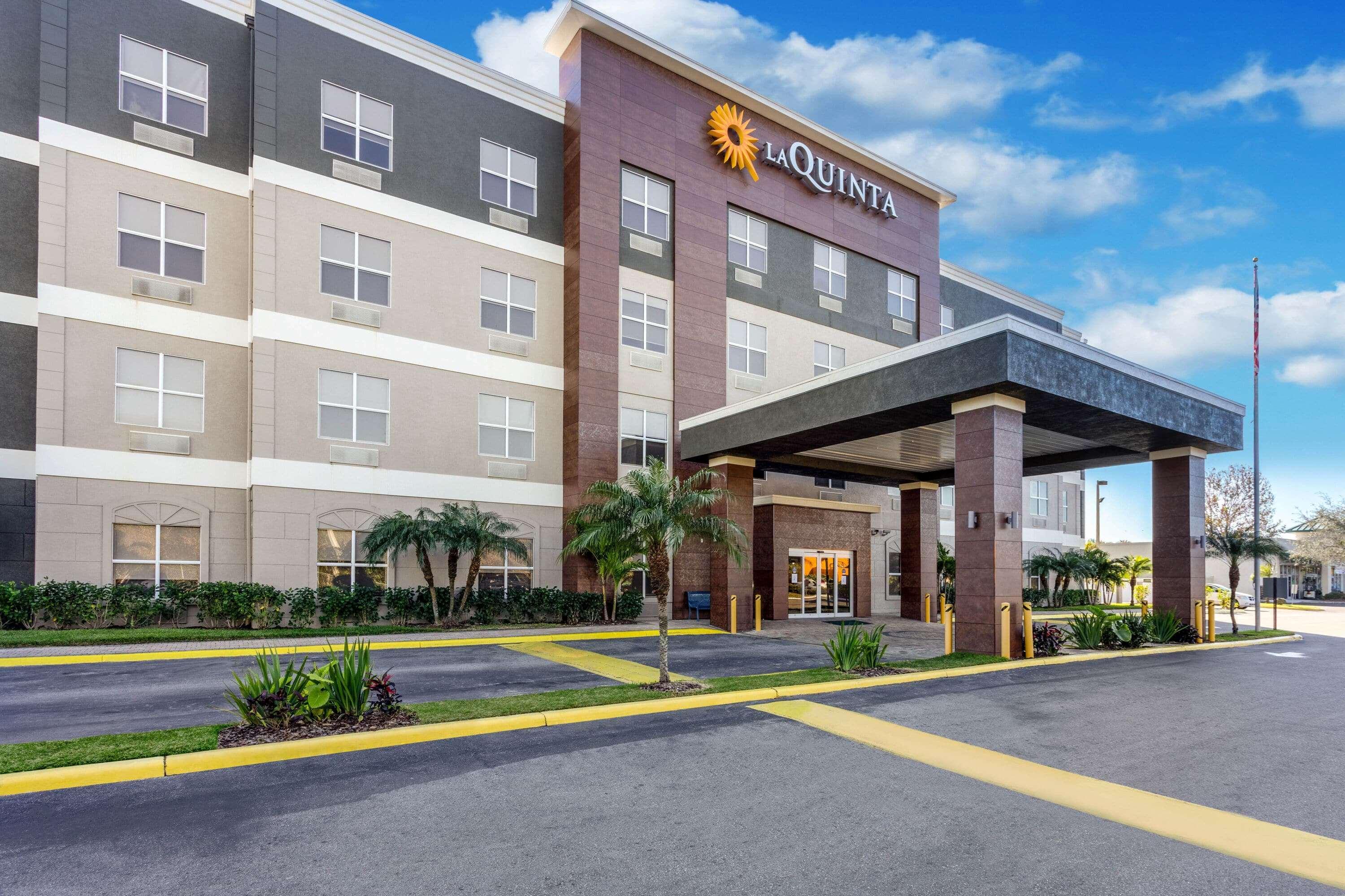 La Quinta By Wyndham Tampa Central Carrollwood Village Exterior foto