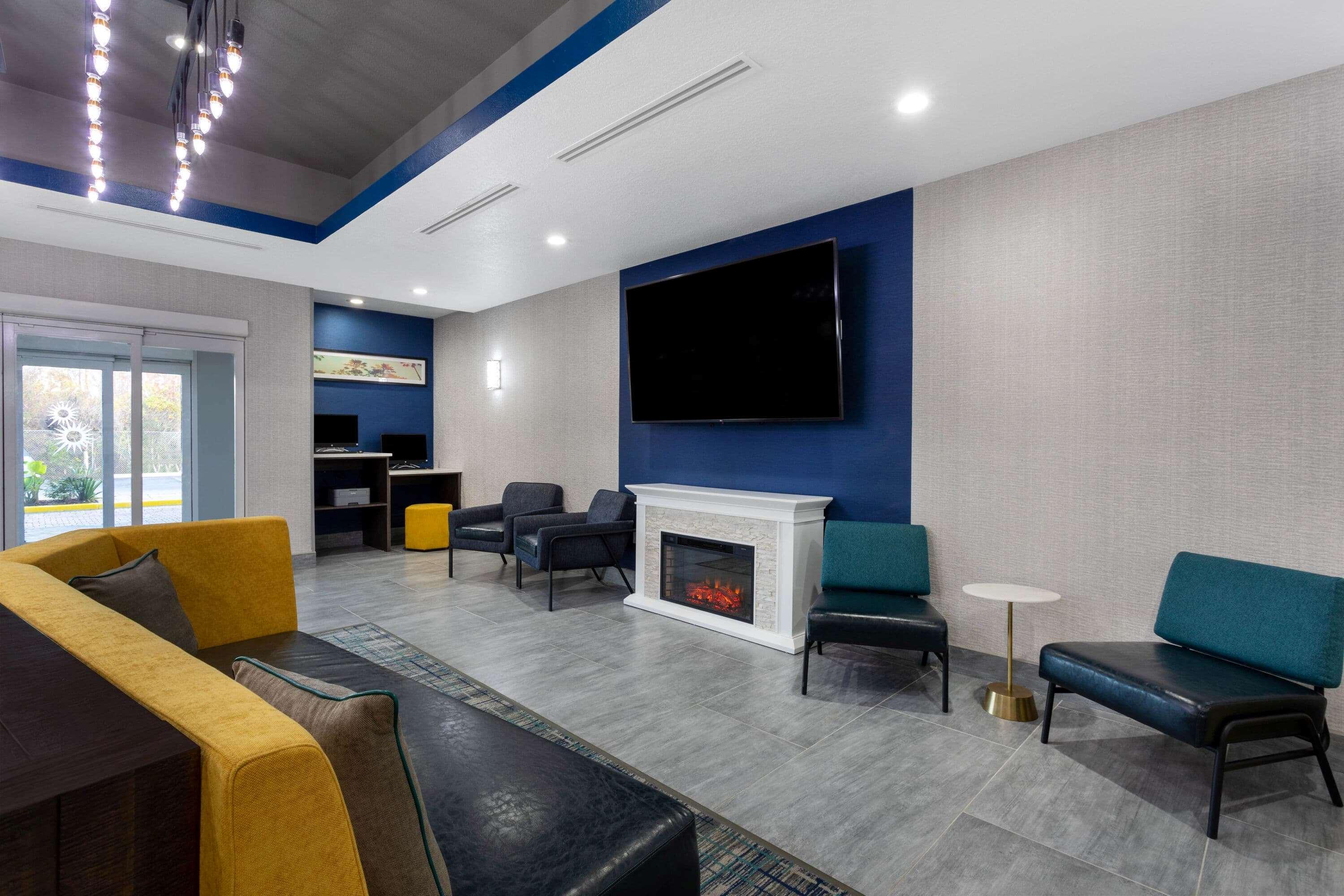 La Quinta By Wyndham Tampa Central Carrollwood Village Exterior foto
